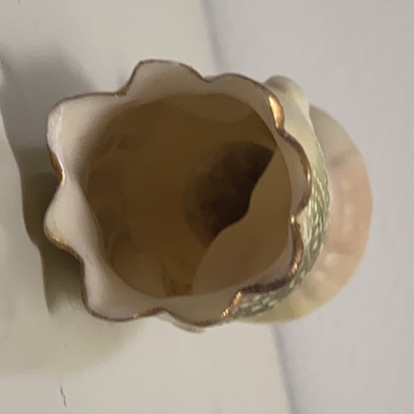 Vintage W&R Carlton China Stoke on Trent Lucky White Heather From Brighton Vase - Picture 9 of 14